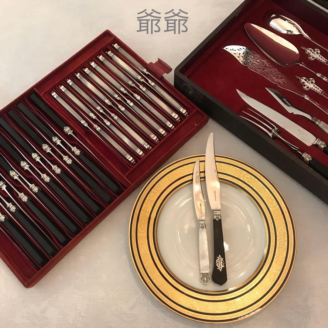 カルディヤック ルネサンス／ナイフ２本＋フォーク１本（純銀／エボニー／白蝶貝）