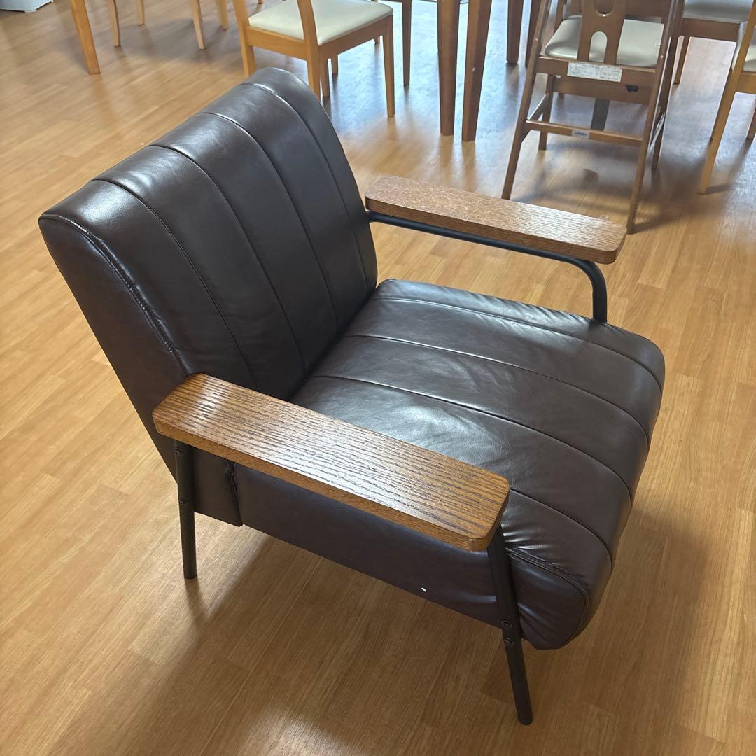 ニトリ　1人掛けソファ　合皮タイプ