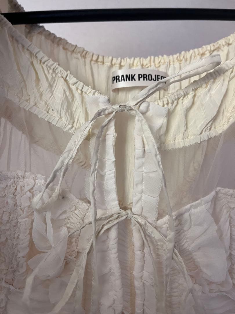 PRANK PROJECT フリルクロップドトップス