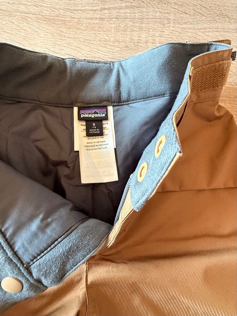 patagonia 子ども用スキーウェア 上下セット