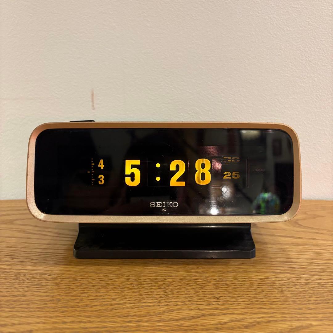 デジタル時計　デジタルクロック　SEIKO