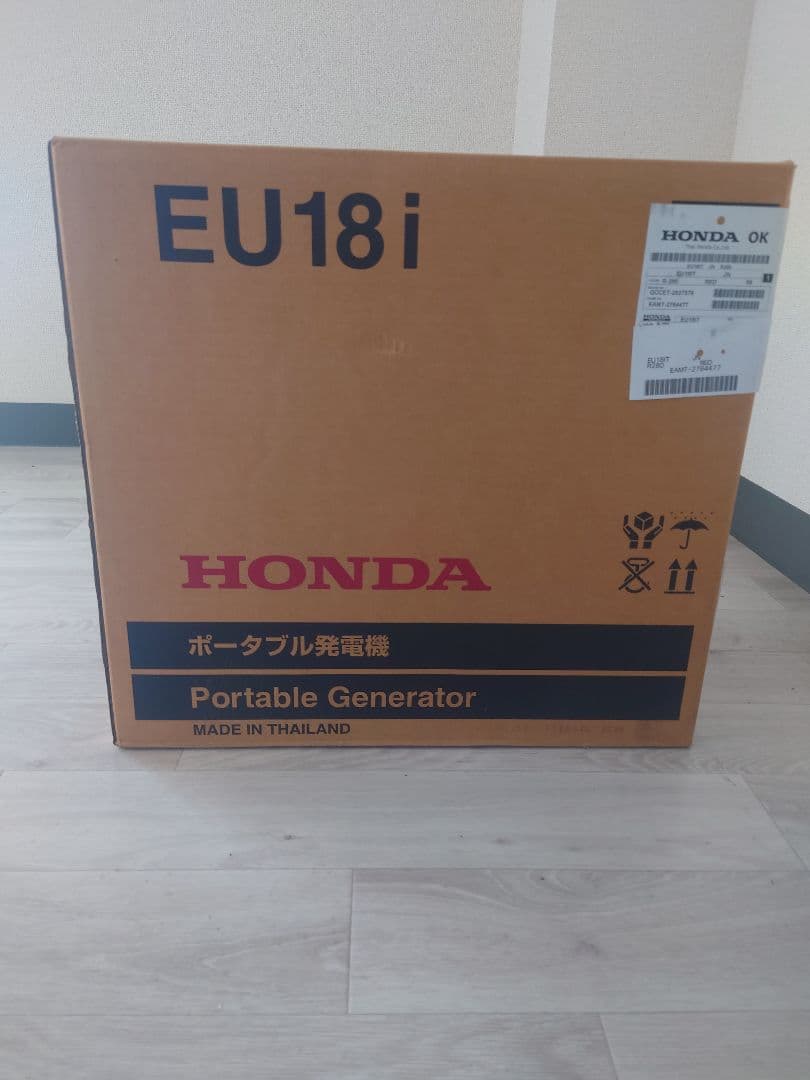 ホンダ　インバーター発電機　EU18i未使用ポータブル正弦波インバーターエンジン