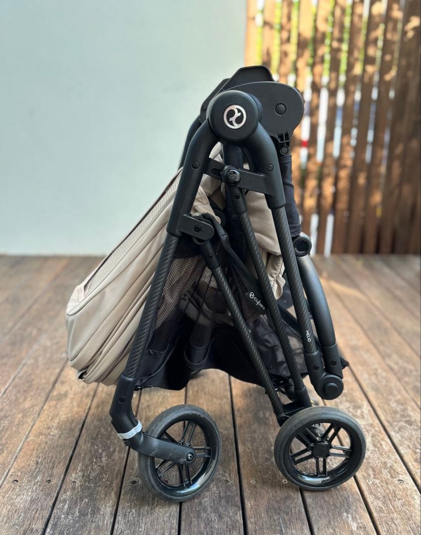 【売約済】ベビーカー Cybex Melio Carbon 2024