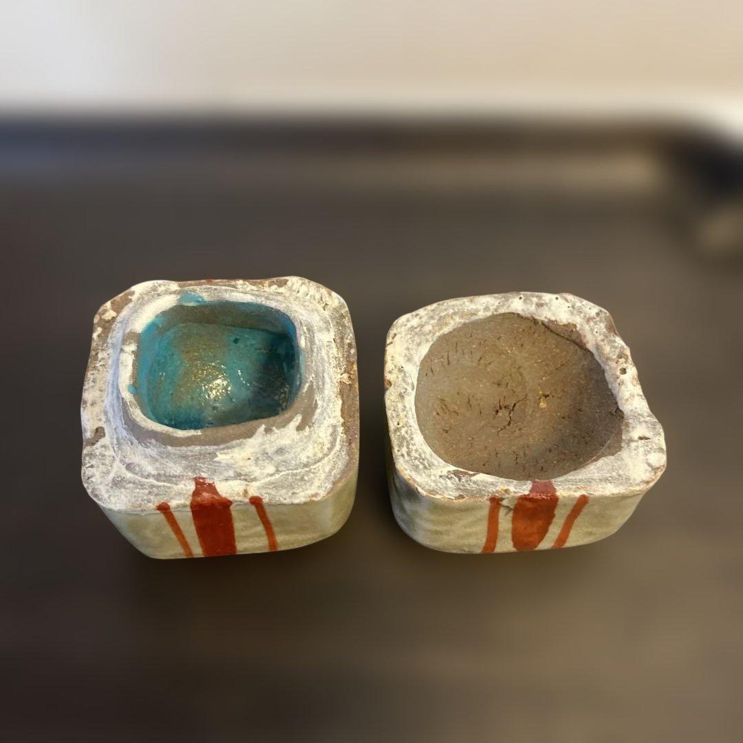 【週末限定価格】民藝　壺屋焼　やちむん　小橋川仁王　赤絵　緑釉点文　香合