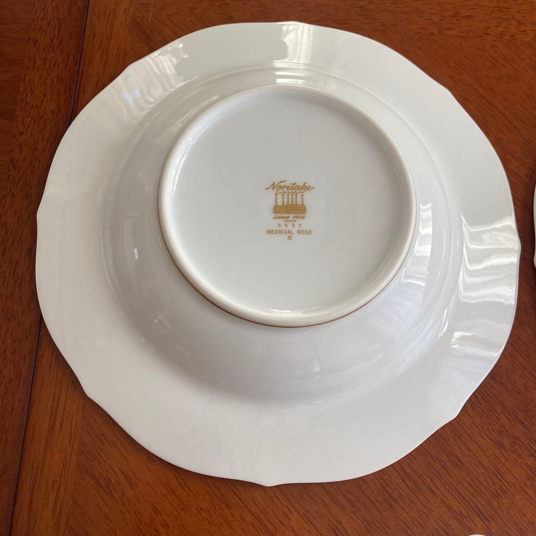 ノリタケ　ダイヤモンドコレクション　　￼メディーバル　 ＲOS E