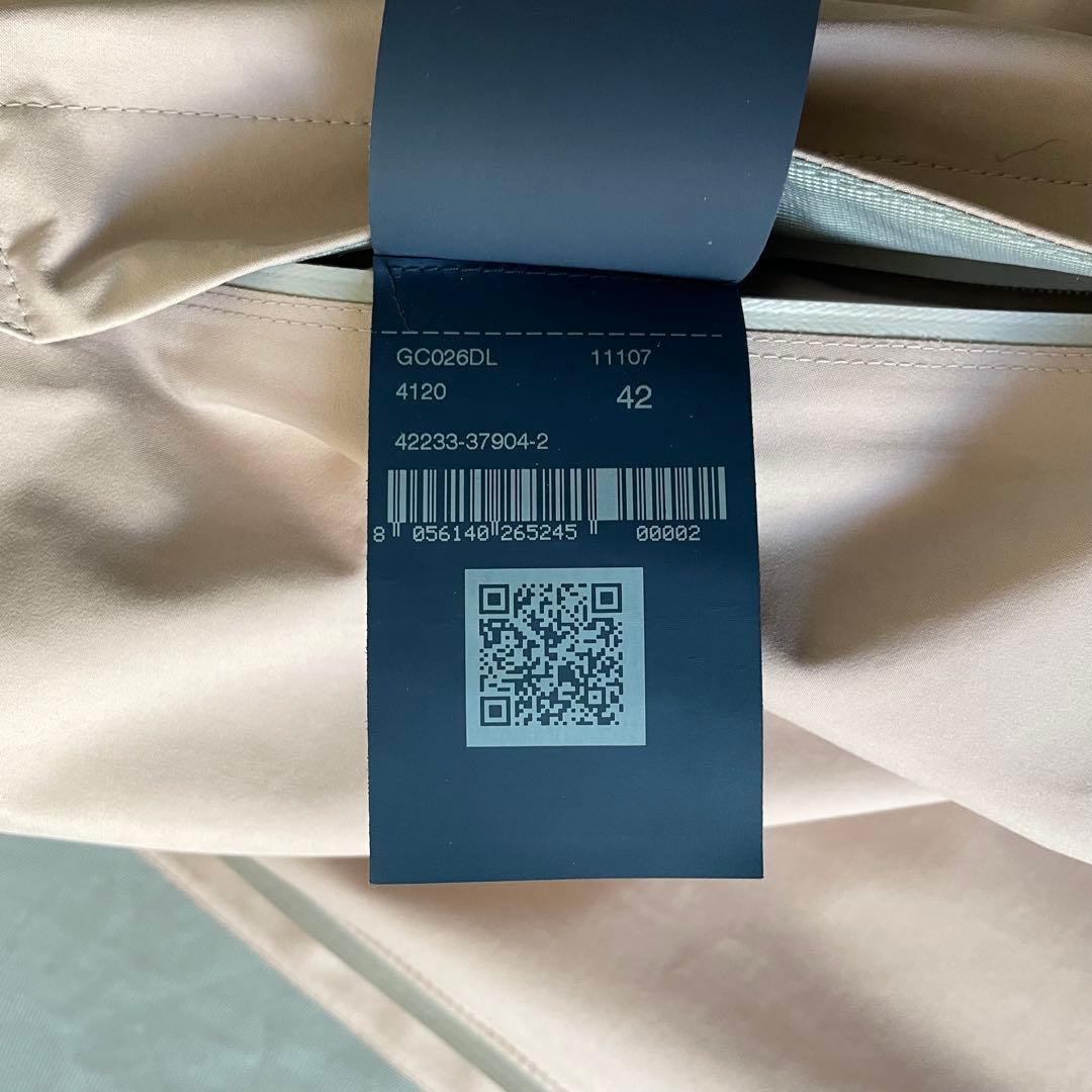 美品★ヘルノ　ラミナー　ゴアテックス　スプリングコート　レディース　42