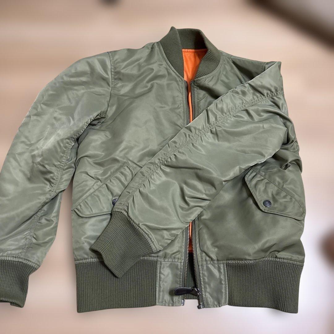 AVIREX MA-1ジャケット オリーブ　Mサイズ