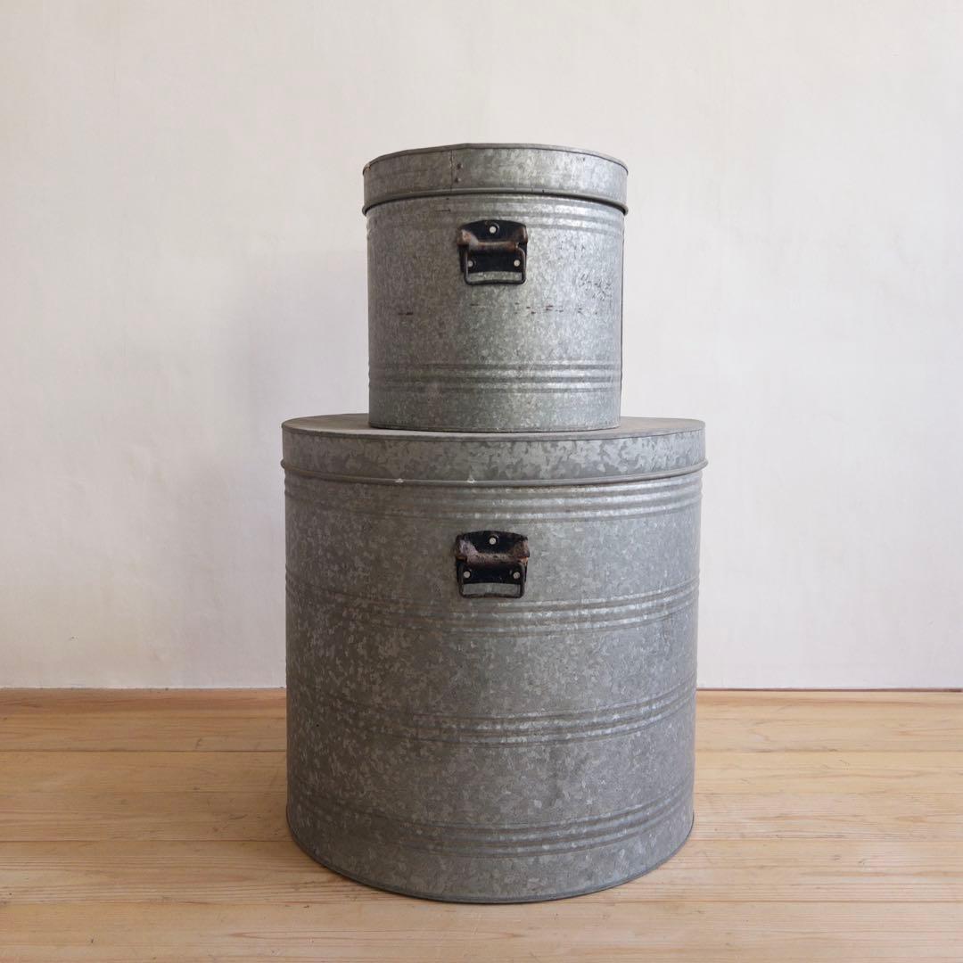 缶　収納缶　トタン製　大型　2個セット　インテリア古道具　古家具　アンティーク