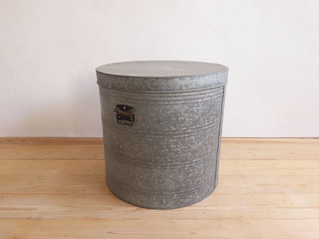 缶　収納缶　トタン製　大型　2個セット　インテリア古道具　古家具　アンティーク