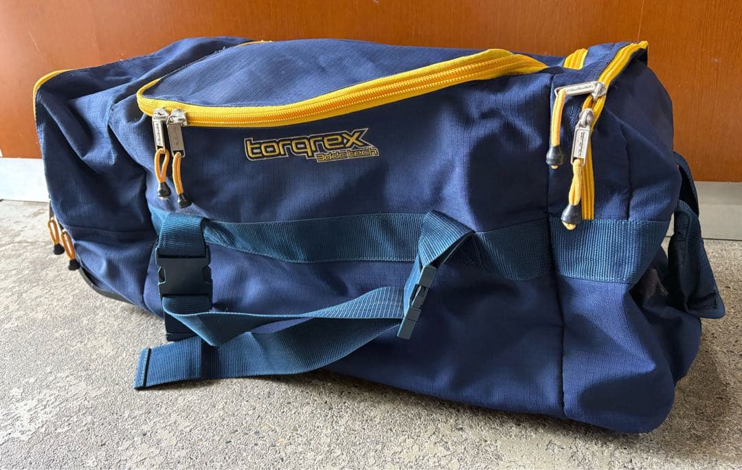 TORQREXトルクレックススノーボードバッグ 大容量キャスター付き
