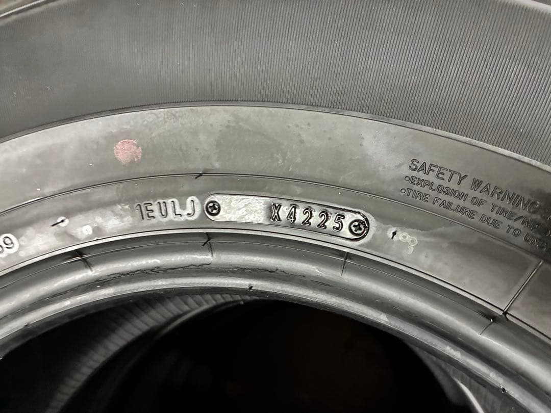 新車外し 4本 タイヤ 265/70R16 ダンロップ グランドトレック