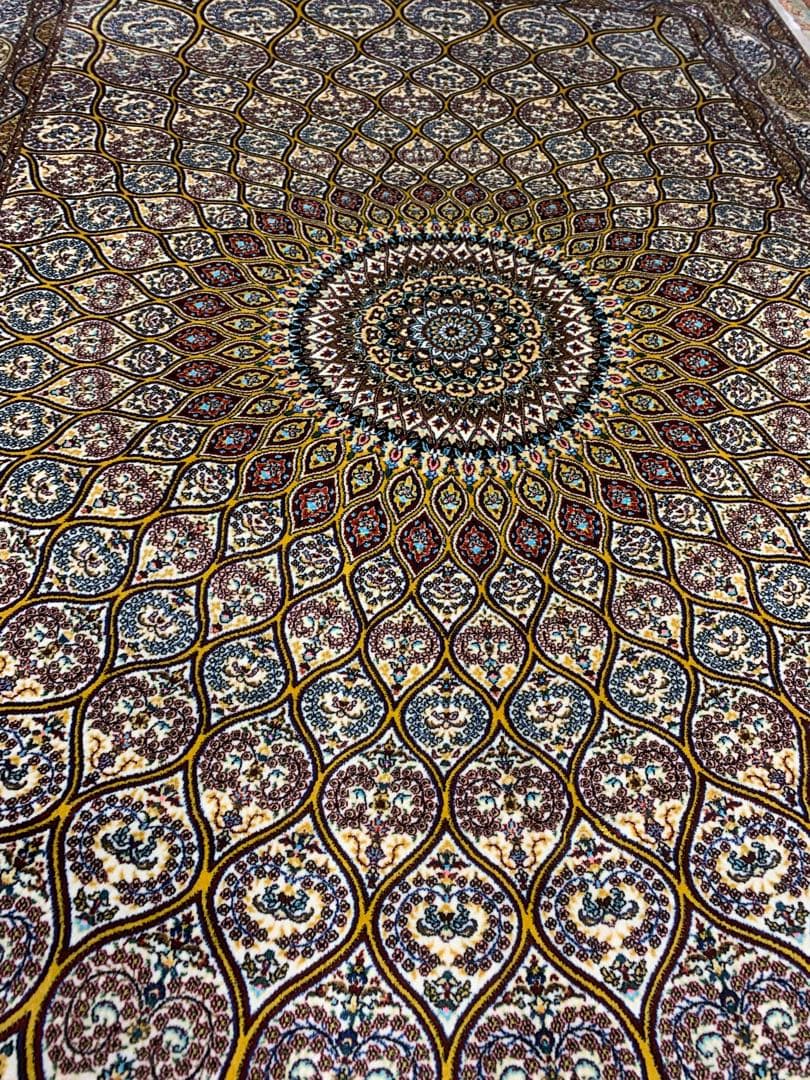 ペルシャ絨毯、イラン、クムシルク絨毯/サイズ: 100x150cm..ir5m。