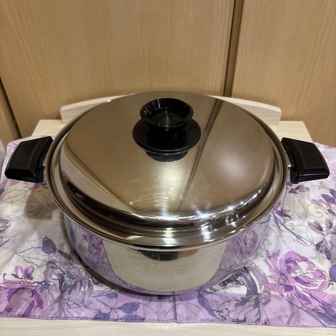 本日限定特価❣️美品ロイヤルクィーン　両手鍋　6コート（IH対応）蓋付き