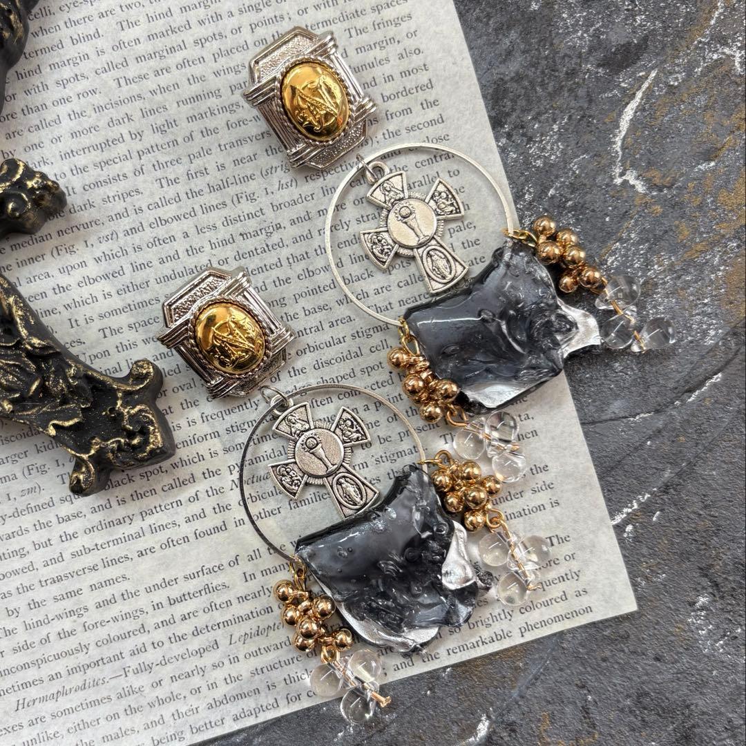 196 ゴールド✖︎シルバーMIXカラーのかっこ良いアクセ✨　ピアスorイヤリング