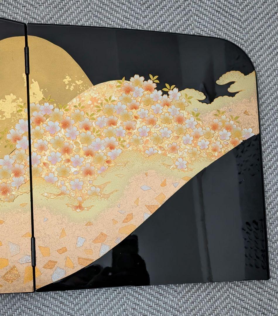 【雛飾り】本金彩 関隆 漆塗り 屏風 桜模様 秀月