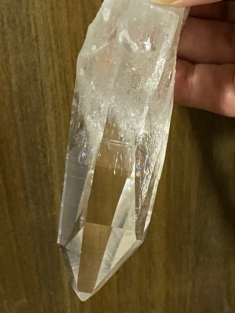 天然石　コロンビア　レムリアン　原石　ポイント　アイリス　虹多数　水晶　クォーツ