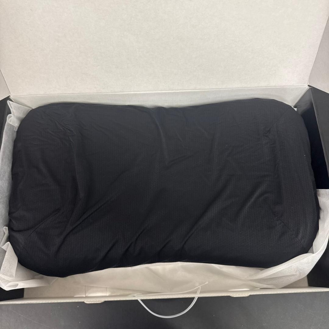 ☆未使用　ヒツジのいらない枕　-極柔-　ブラックレーベル 枕カバー付き