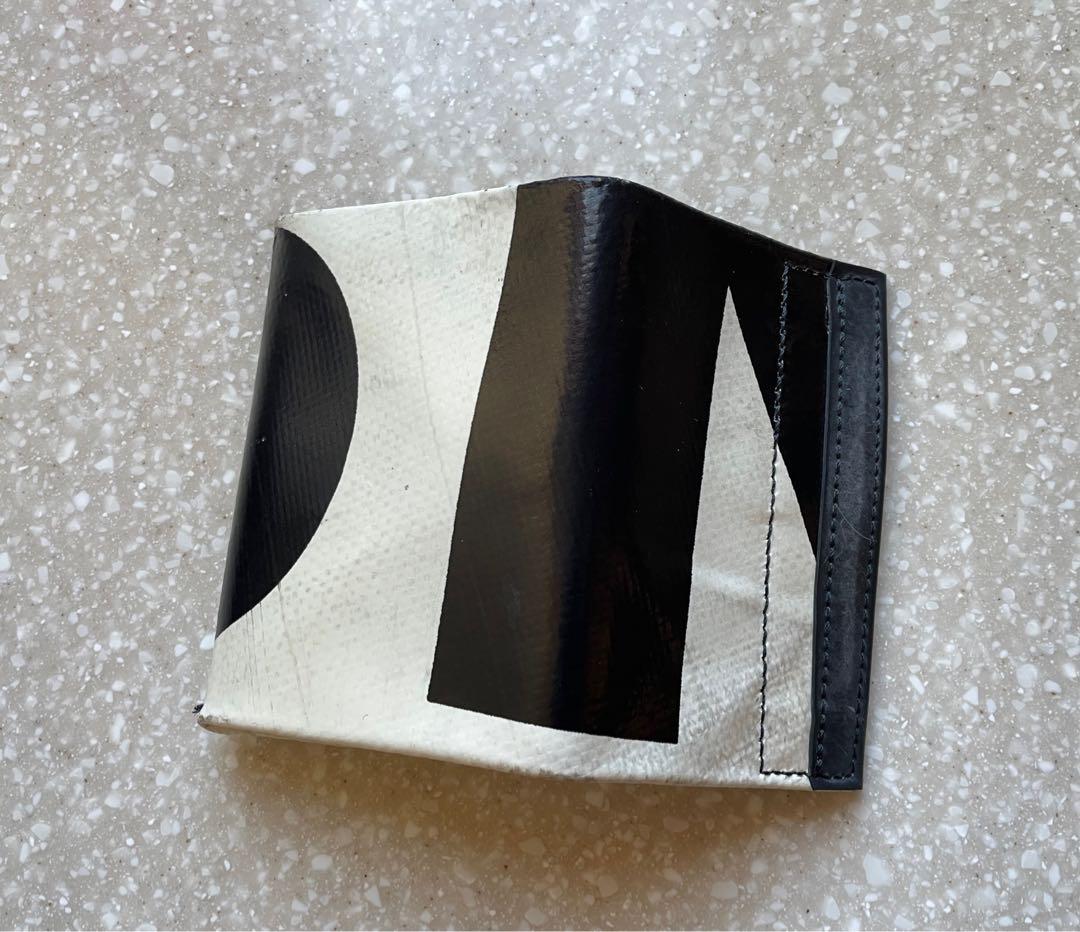 FREITAG フライターグ　F50 スモールウォレット　カードケース　黒白