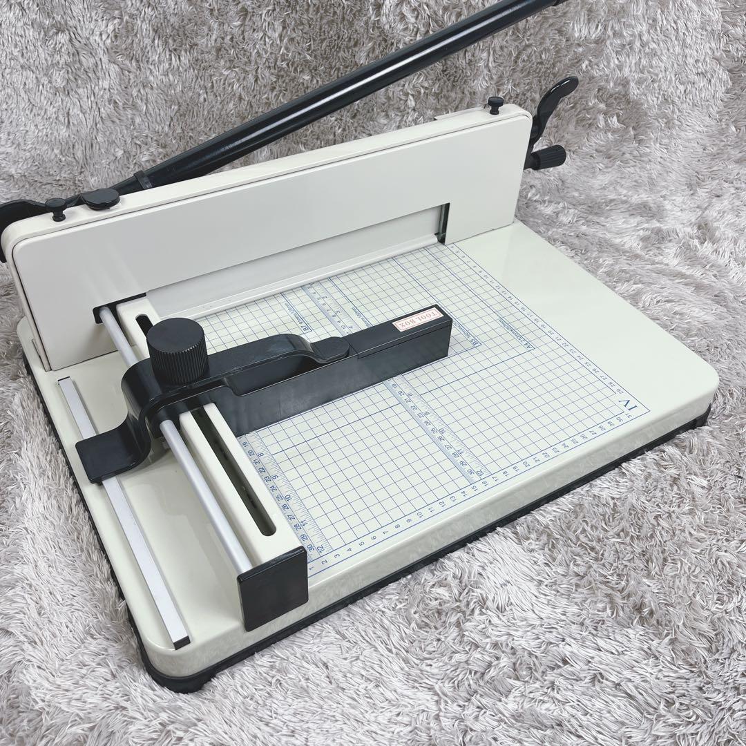 ダイシン商業　業務用　ペーパーカッター DS-858A4 17kg 裁断機