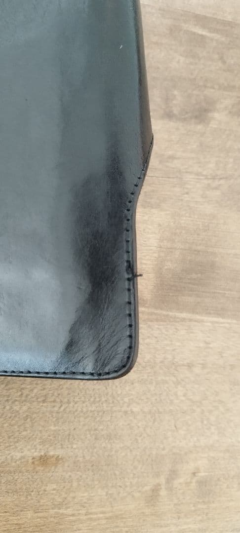 サーティーンデザインズ　レザーウォレット