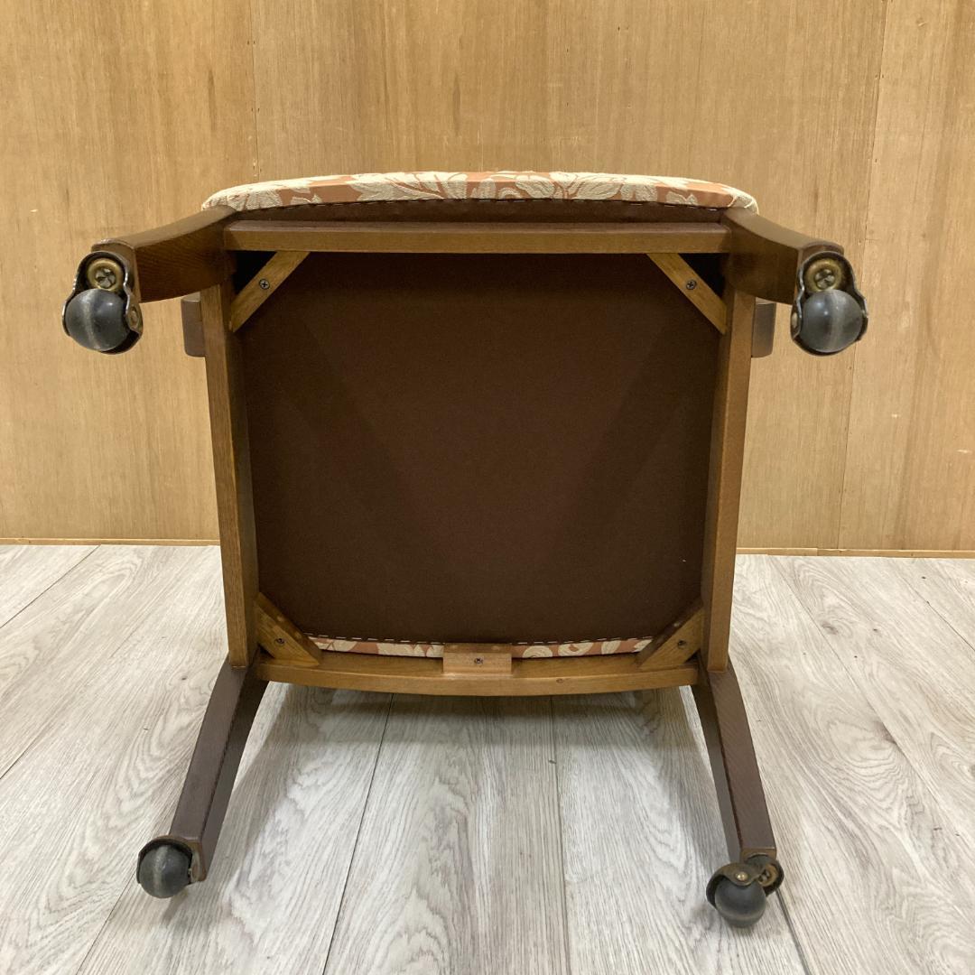 【飛騨産業】キツツキ　アームチェア　ダイニングチェア　キャスター付き A