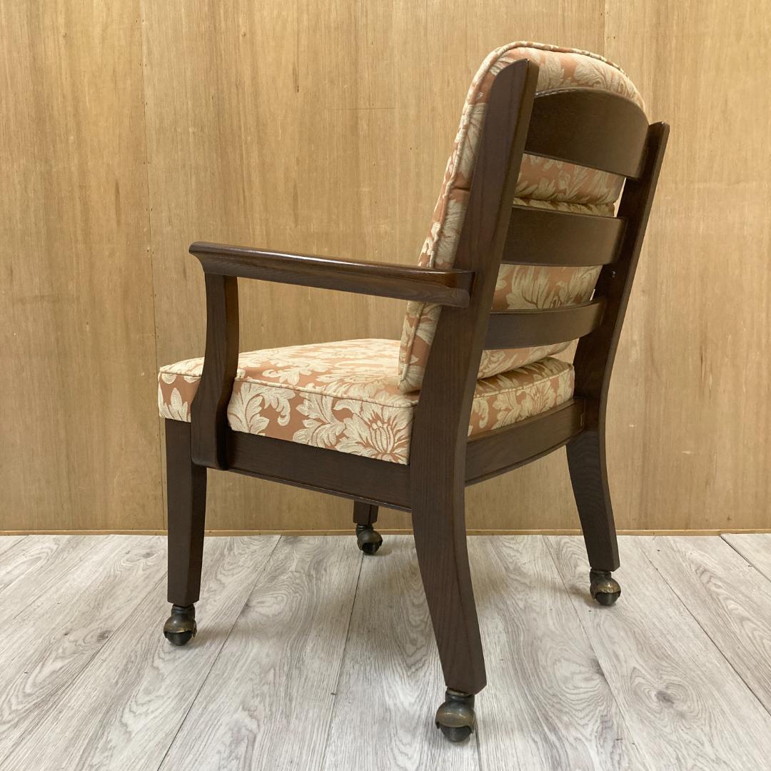 【飛騨産業】キツツキ　アームチェア　ダイニングチェア　キャスター付き A