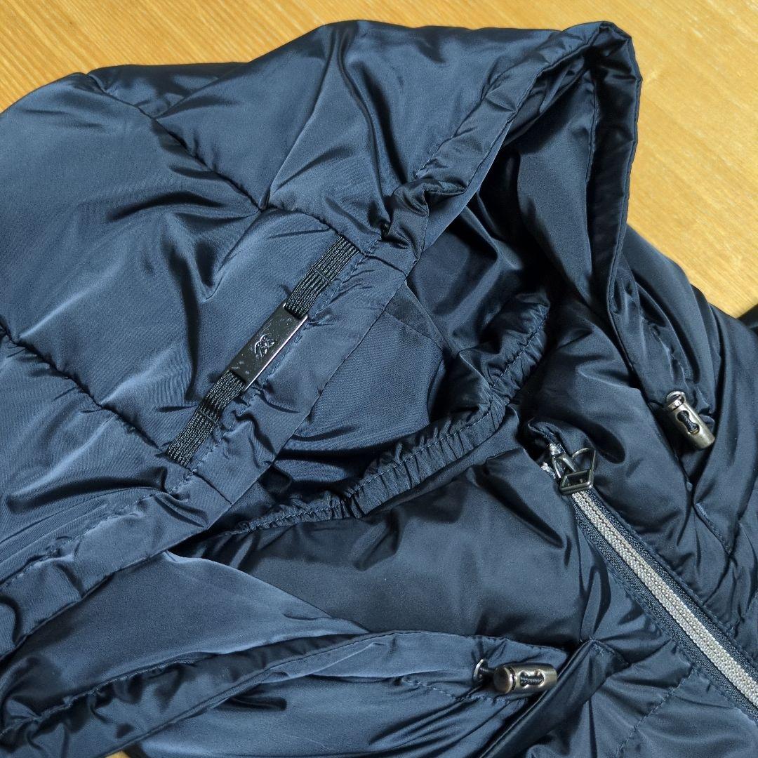 アマカ　ダウンベスト　ふわふわ暖かい