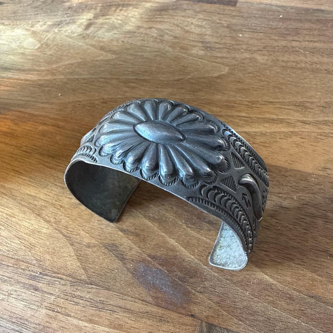最終値下げ 新品 NAVAJO ナバホ ジュリアスミス シルバー バングル