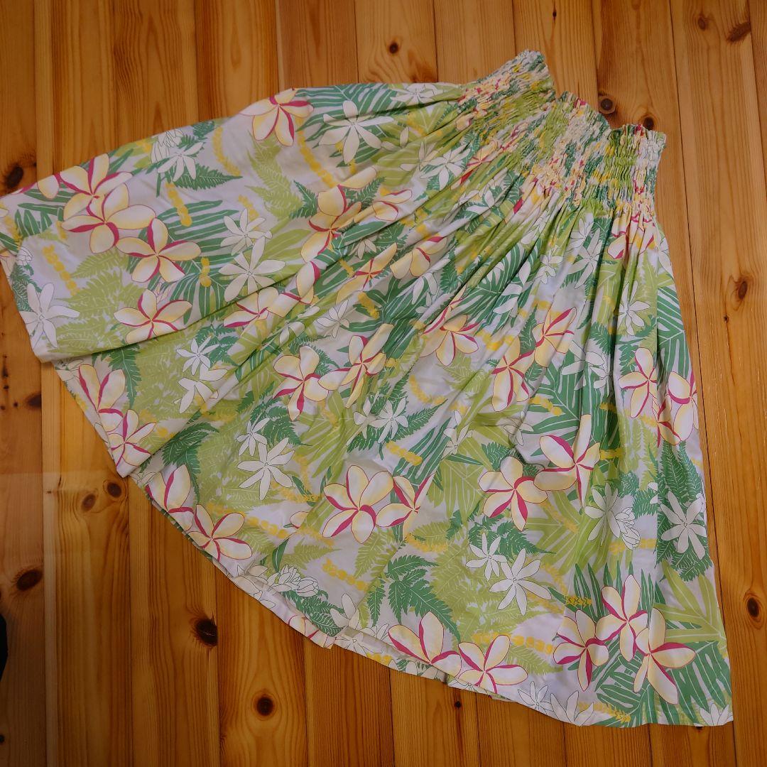 【美品】フラダンス用スカート15枚他　大特価（多色、シャーリング）