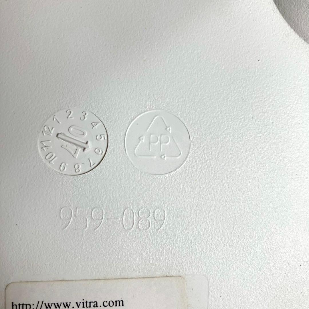 イームズ サイドシェルチェア Vitra社