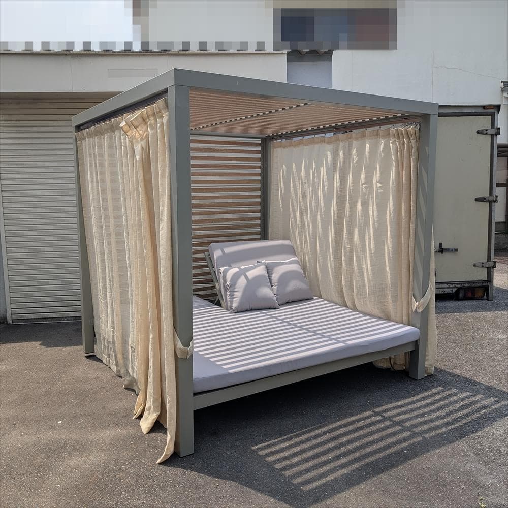 リゾートベッド　ベッド　デイベッド　グランピング　プールサイド　カーテン付き　B