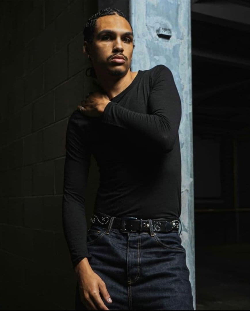 ABRAHAM ブラックスタッズベルト