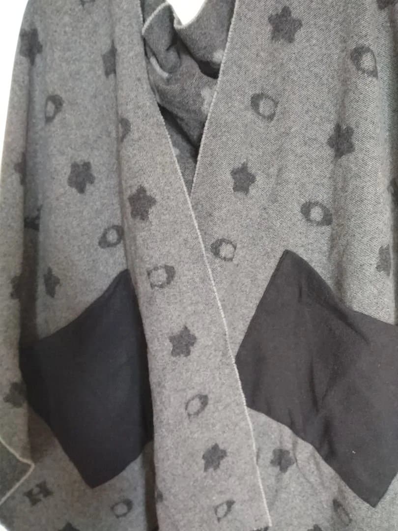 未使用 COACH グレー ウール混合ストール