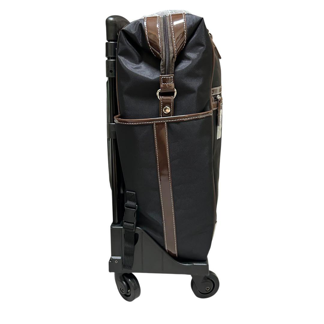 新品未使用　swany スワニー　キャリーバッグ　バッグ取り外し可　座れる◎