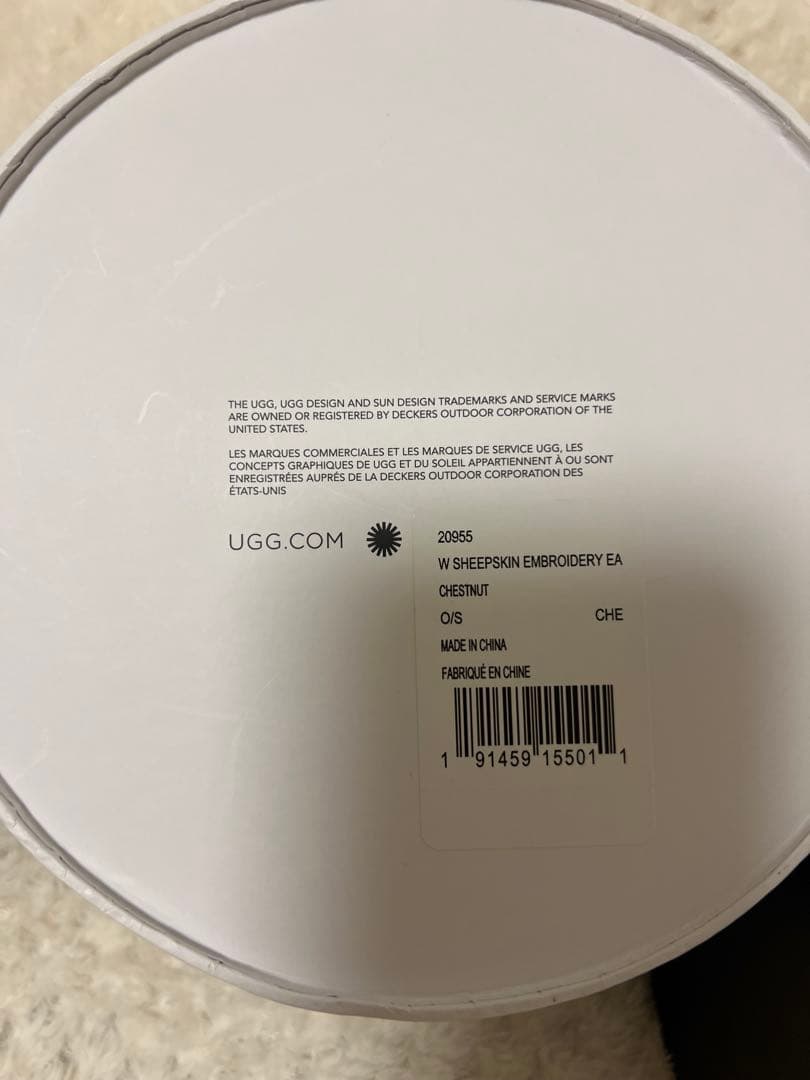 UGG イヤーマフ　（シープスキン エンブロイダリー イヤーマフ）