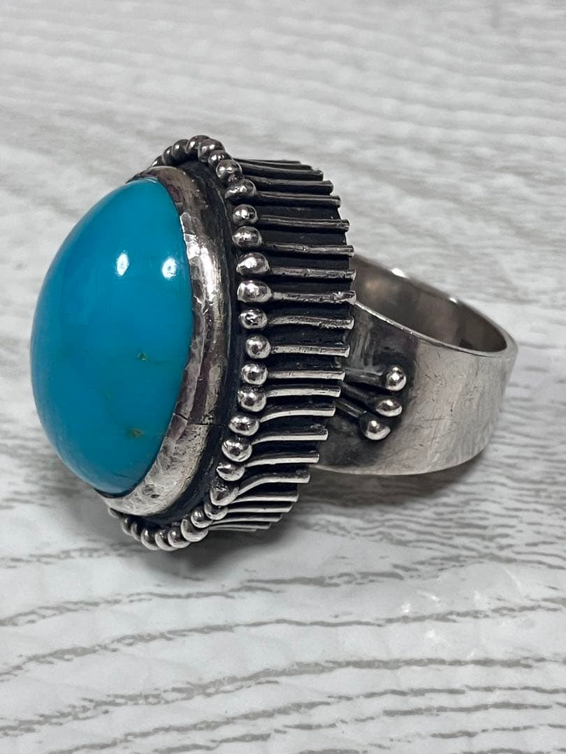 SILVER ターコイズ 。リング.(昭和)SILVER 刻印。ずっしり重い。