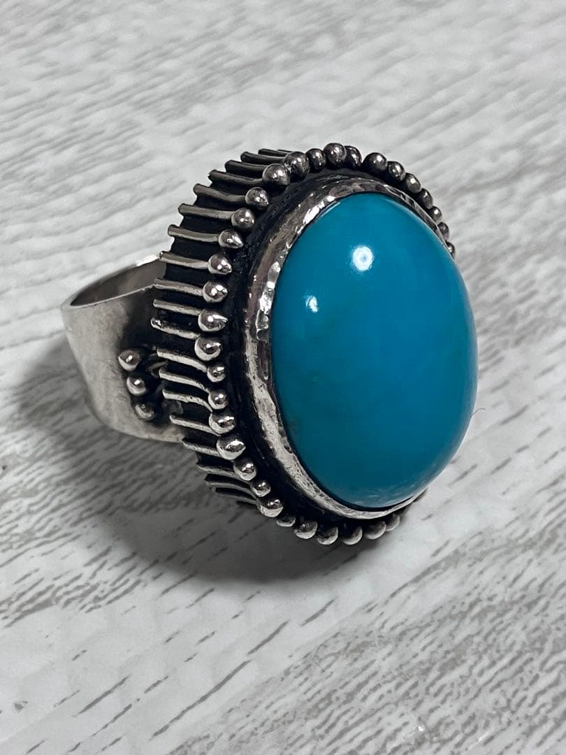 SILVER ターコイズ 。リング.(昭和)SILVER 刻印。ずっしり重い。
