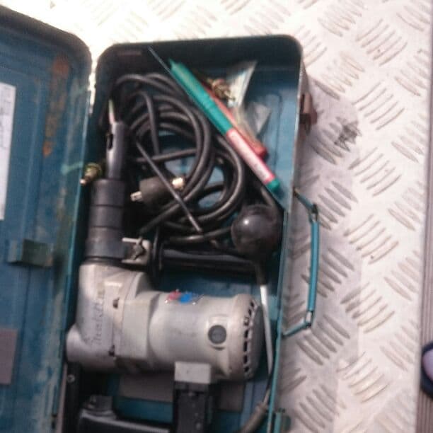 アンカードリル