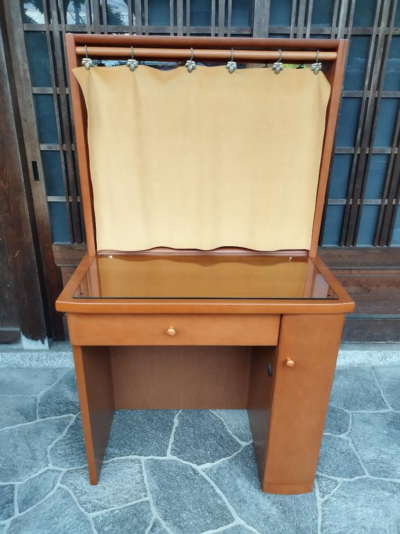 大塚家具　鏡台　ドレッサー　美品　大塚化学株式会社　家具事業部