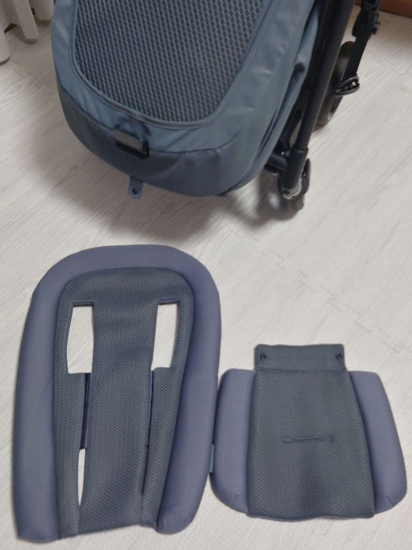 Cybexサイベックス メリオカーボン　2023モデル