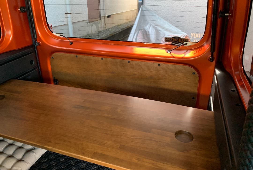 ダイハツ S700系アトレー専用・ラゲッジボード／テーブル・中古美品