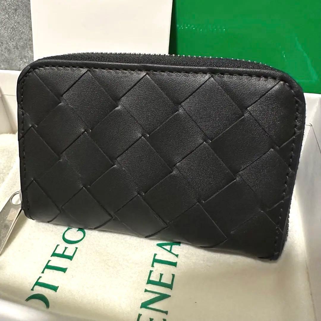 こつこ　BOTTEGA VENETA ミニ財布　ラウンドジップ　イントレ