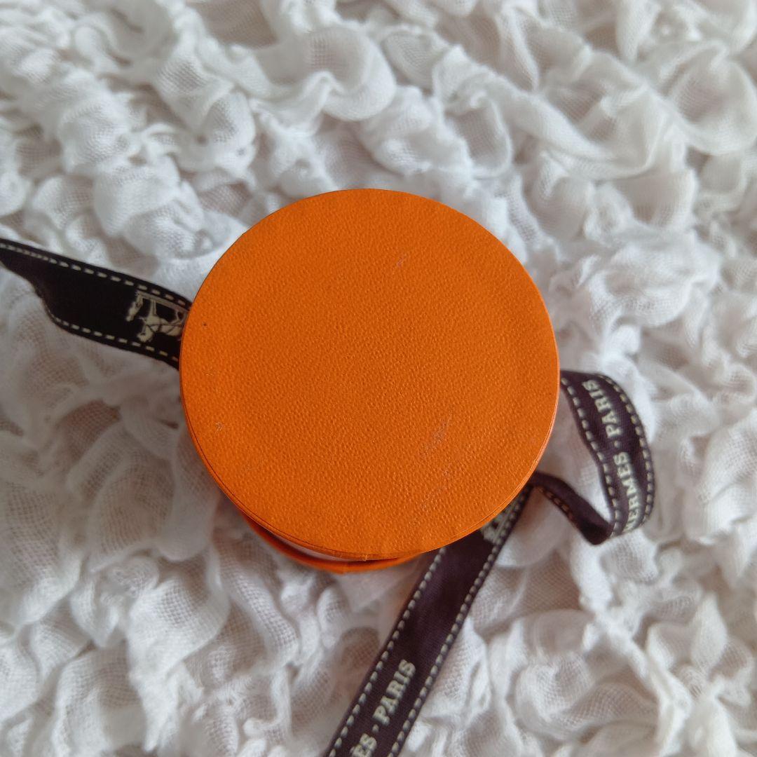 新品 エルメス ツイリー Carre en Boucles カレ・アン・ブックル