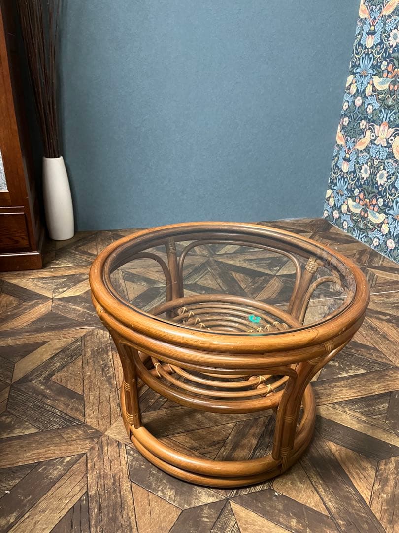 ラタン ガラステーブル 昭和レトロ インテリア 当時物 籐 アンティーク 丸