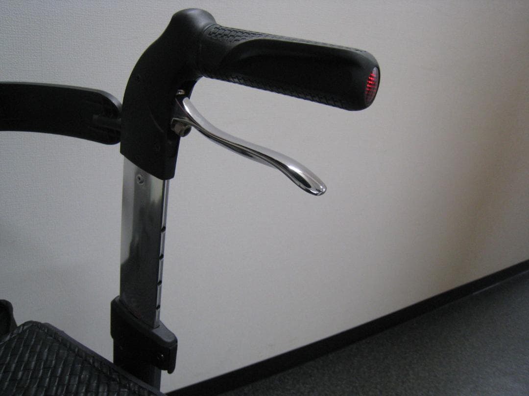 トラストケアウォーカー レッツフライ 歩行車 シルバーカー 竹虎