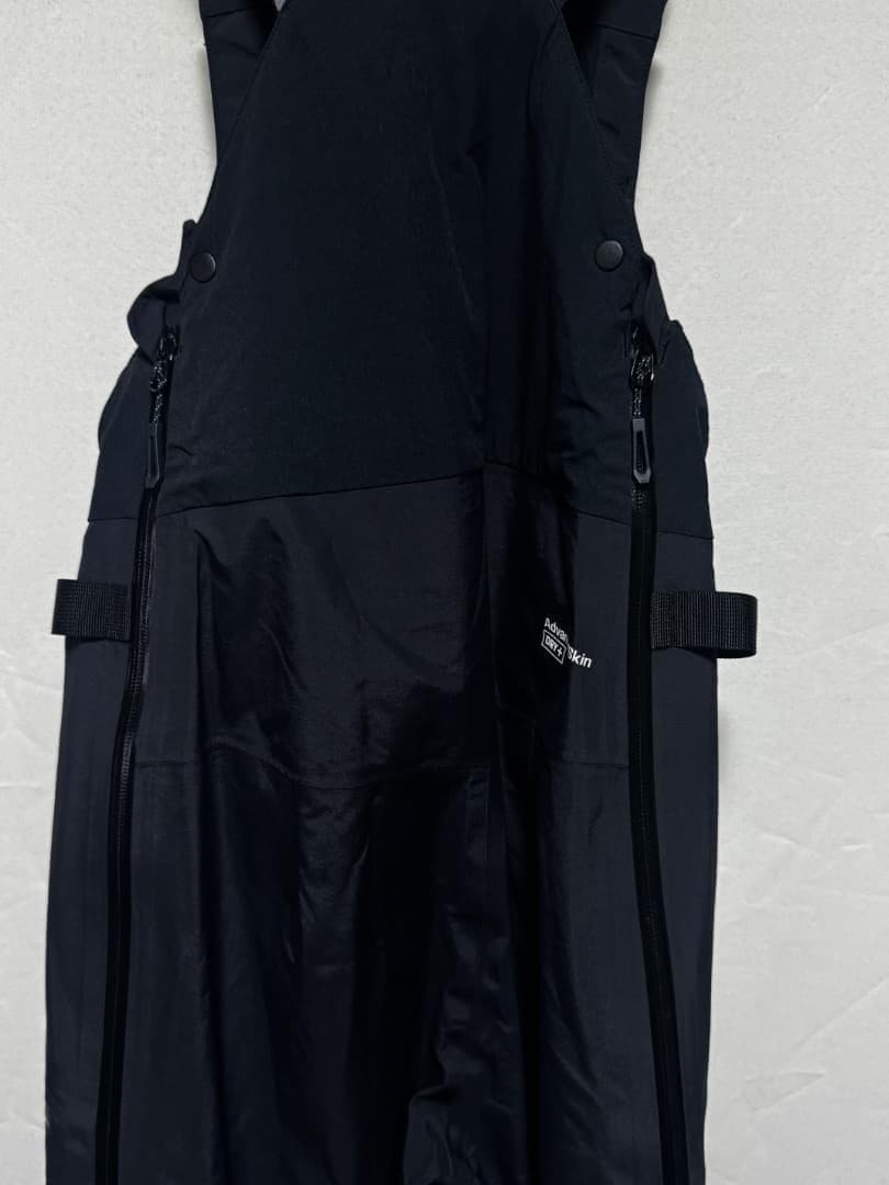 サロモン ABSOLUTE 3L レディース用　ビブシェルパンツ サイズS 新品