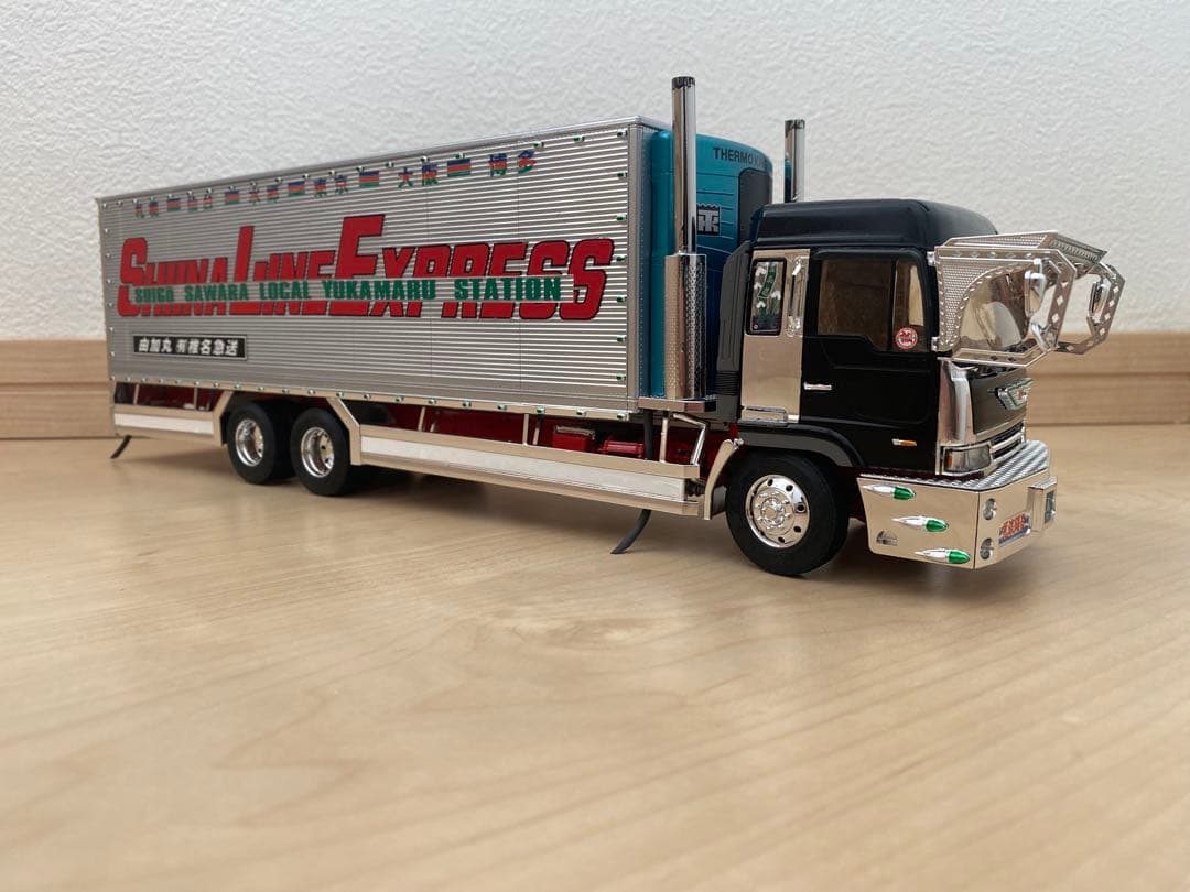 椎名急送　由加丸‼️デコトラプラモデル完成品‼️