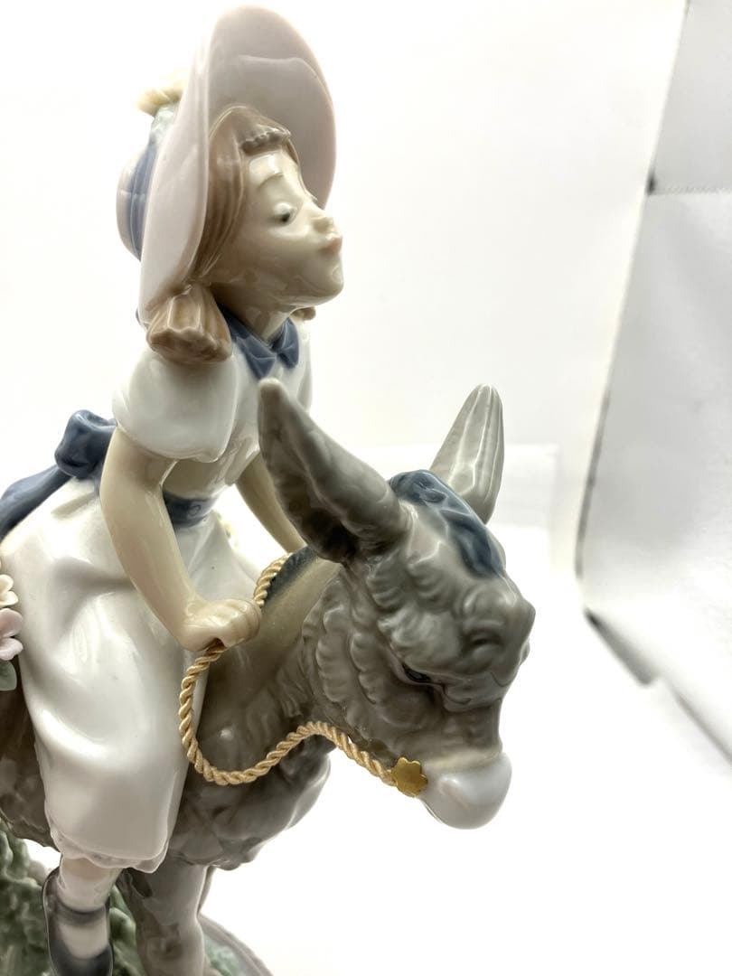 Lladro リヤドロ ロバに乗った少女　フィギュリン 置物