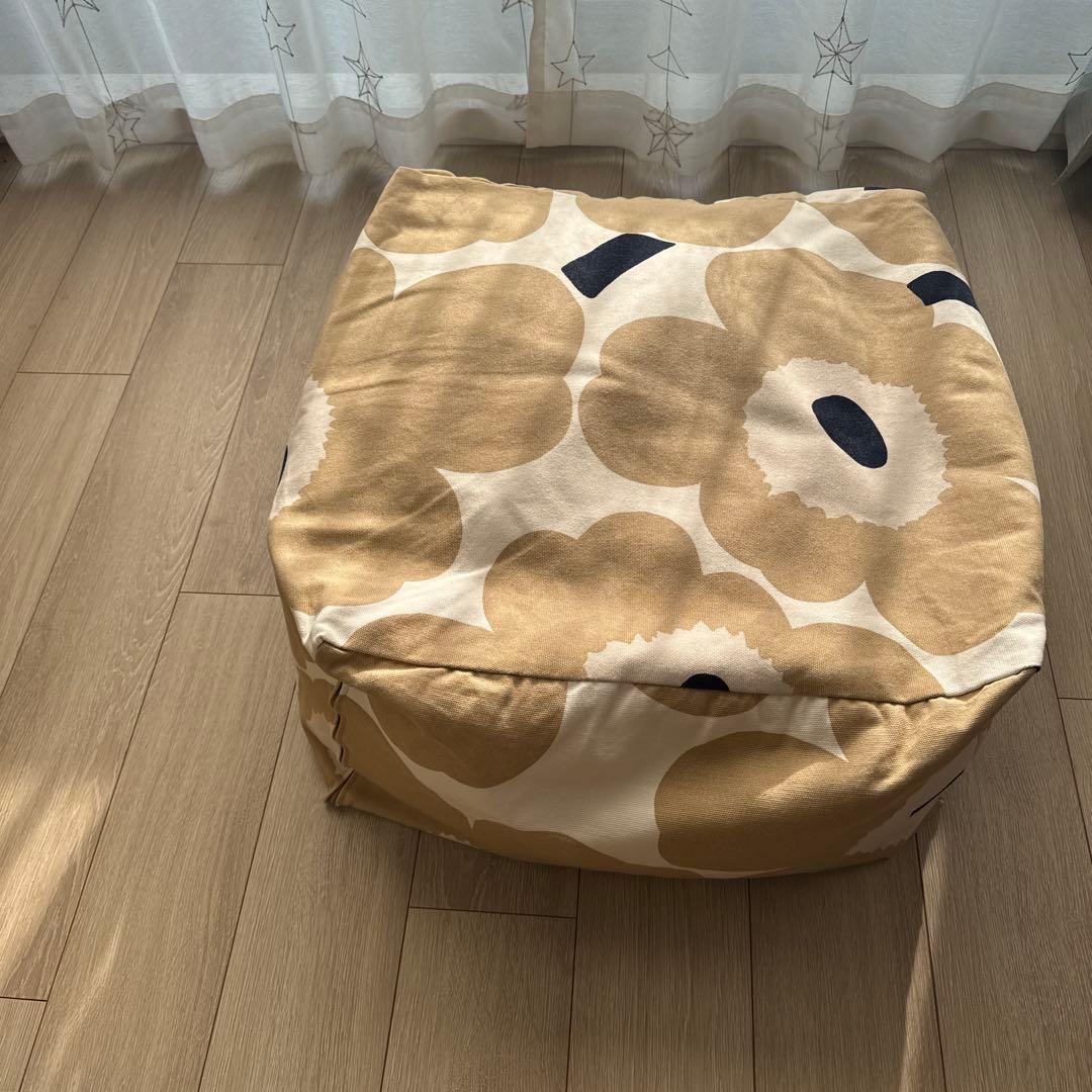 マリメッコ Unikko Puffi クッション&カバー オフホワイト×ベージュ