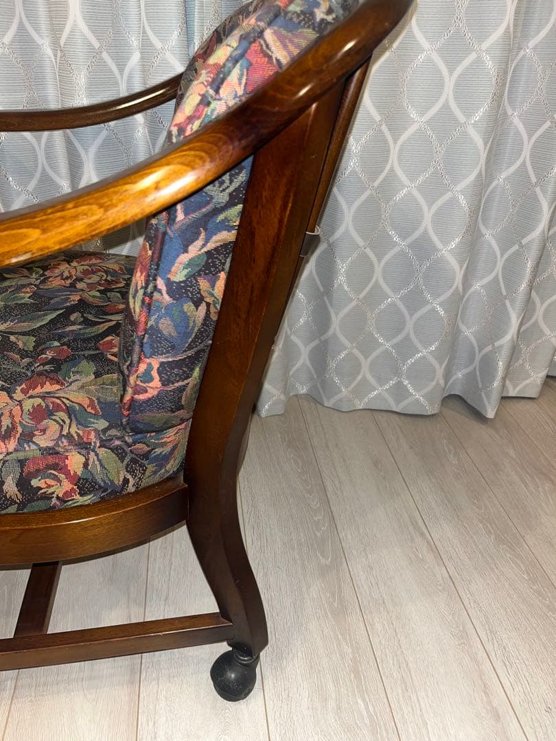 RIPコロニアル アームチェアー キャスター付